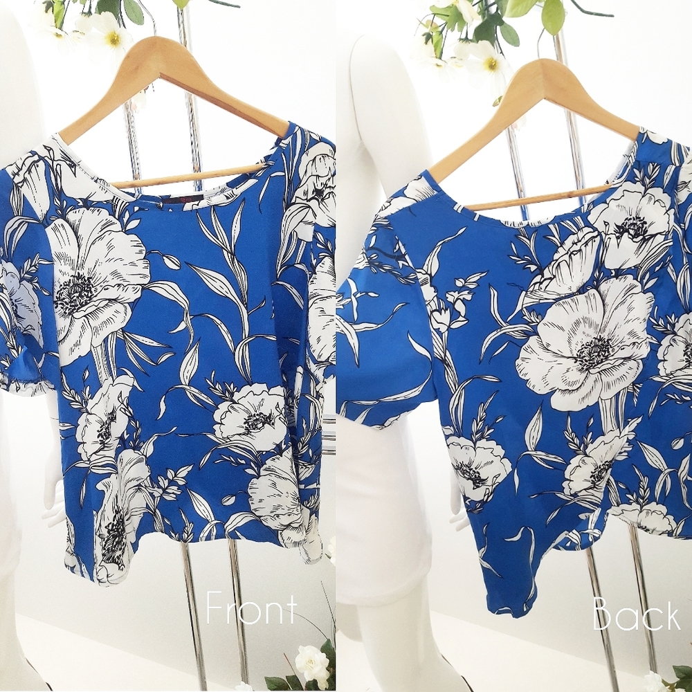 Rose Burg💙Blue Floral Top💙Lightweight Short Sleeve